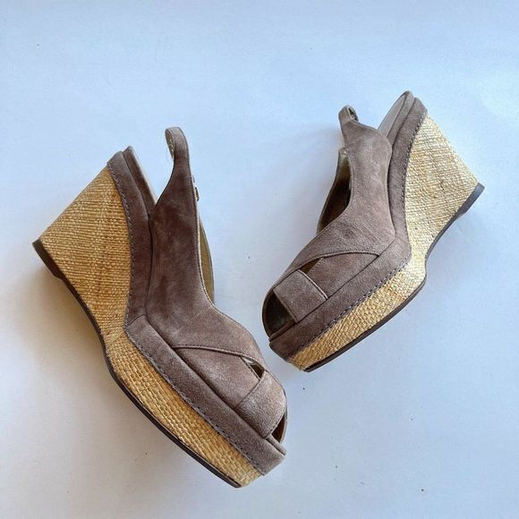 Stuart Weitzman Slingback Sandals‎ Womens 9.5M Tan - Picture 1 of 6